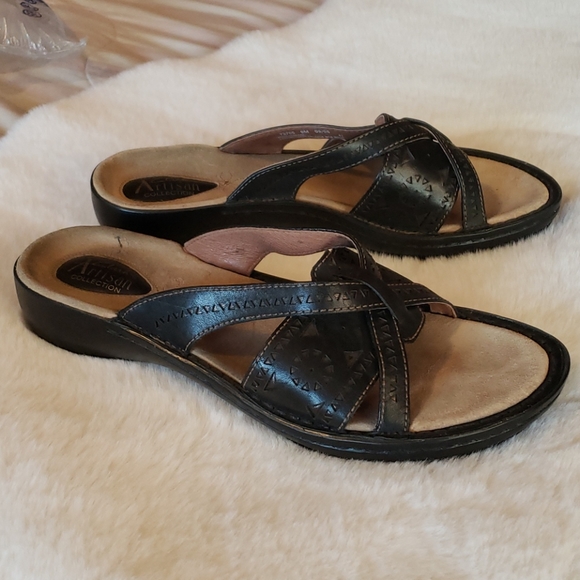 clarks sandals size 9